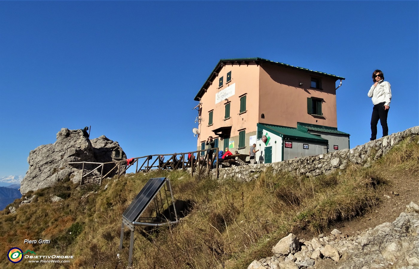 41 Al Rifugio Rosalba (1730 m).JPG